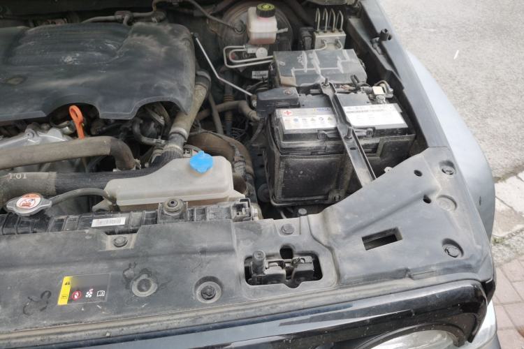 Used Tank 300 2021 Off-Road Edition 2.0T Challenger Engine Bay Left