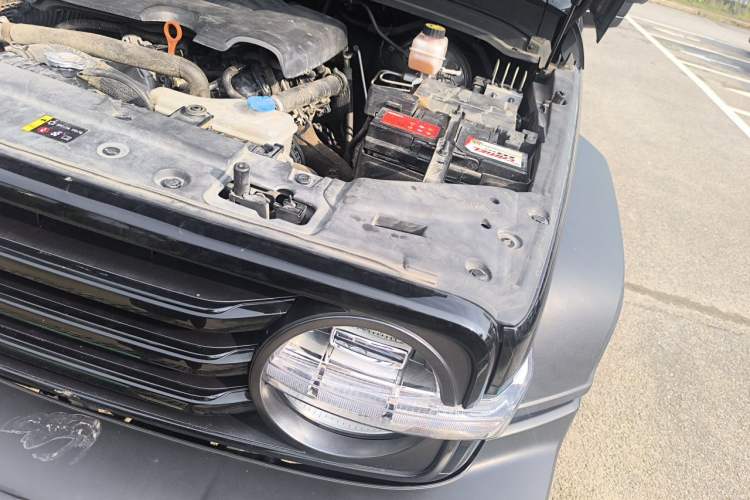 Used Tank 300 2021 Off-Road Edition 2.0T Conqueror Engine Bay Left