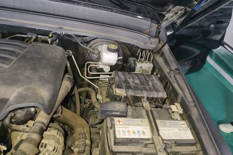 Used Tank 300 2021 Off-Road Edition 2.0T Conqueror Engine Bay Left