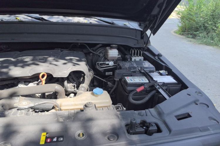 Used Tank 300 2021 Off-Road Edition 2.0T Challenger Engine Bay Left