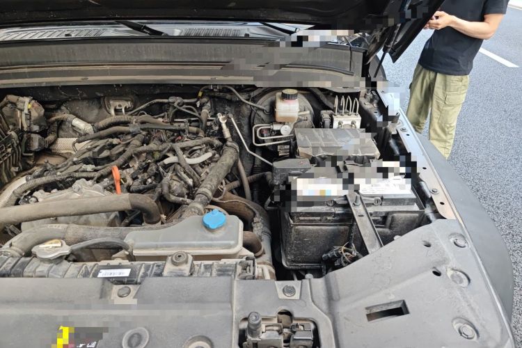 Used Tank 300 2021 Explorer 2.0T Off-Road Edition Engine Bay Left