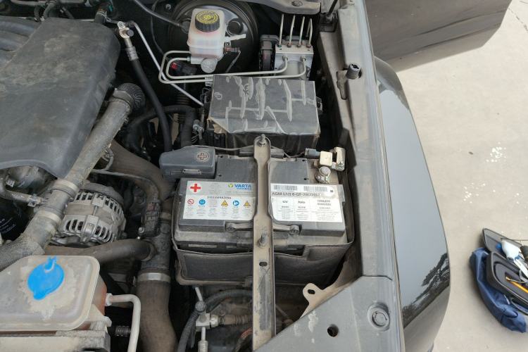 Used Tank 300 2021 City Edition 2.0T—Truly Stylish Engine Bay Left