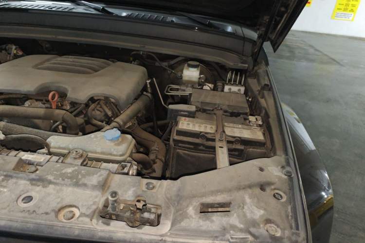 Used Tank 300 2021 City Edition 2.0T—Truly Stylish Engine Bay Left