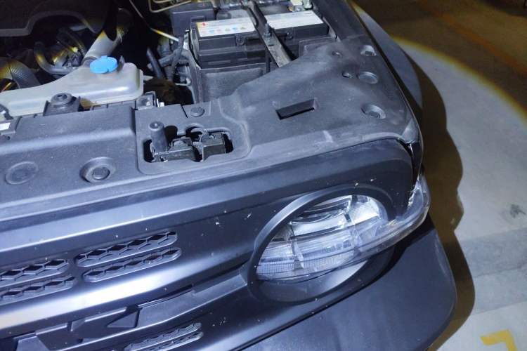 Used Tank 300 2021 Off-Road Edition 2.0T Conqueror Engine Bay Left