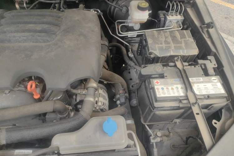 Used Tank 300 2021 City Edition 2.0T—Truly Stylish Engine Bay Left