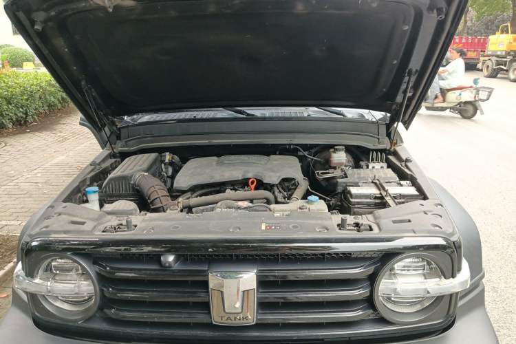Used Tank 300 2021 Off-Road Edition 2.0T Challenger Engine Bay