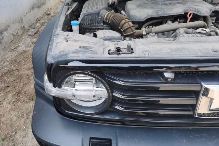 Used Tank 300 2021 Off-Road Edition 2.0T Challenger Engine Bay Right