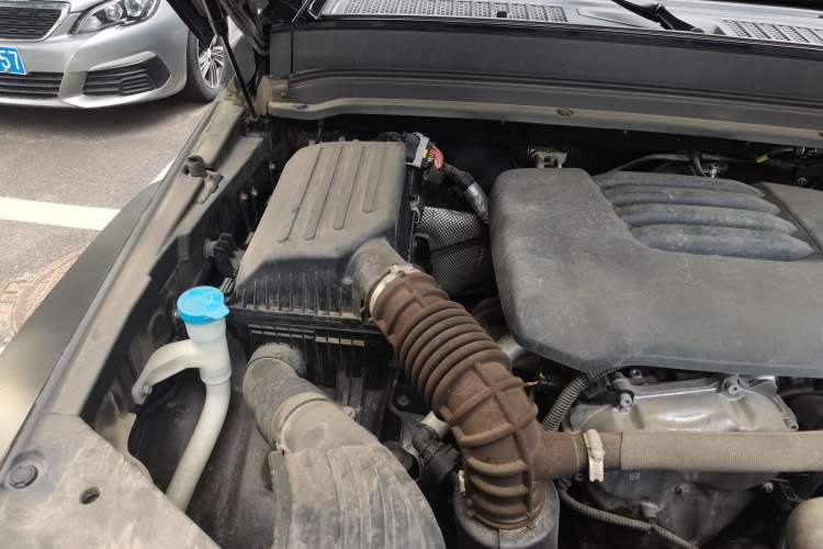 Used Tank 300 2021 Off-Road Edition 2.0T Challenger Engine Bay Right