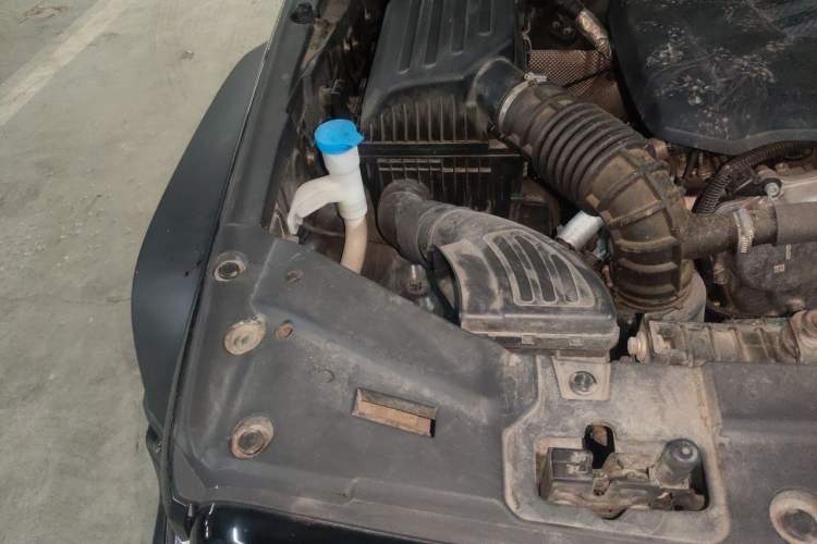 Used Tank 300 2021 Off-Road Edition 2.0T Challenger Engine Bay Right