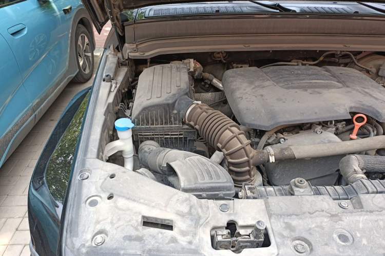 Used Tank 300 2021 City Edition 2.0T—Truly Stylish Engine Bay Right