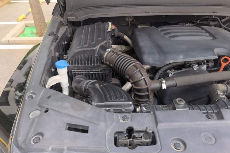 Used Tank 300 2021 City Edition 2.0T—Truly Stylish Engine Bay Right