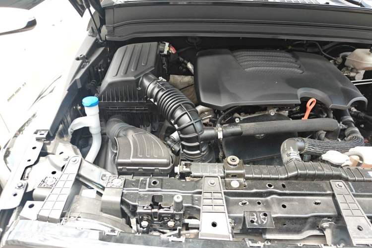 Used Tank 300 2021 City Edition 2.0T—Truly Stylish Engine Bay Right