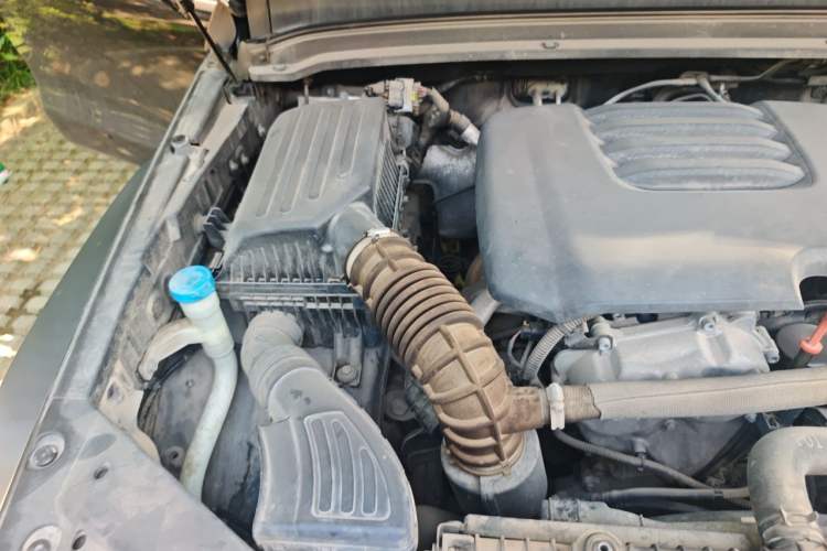 Used Tank 300 2021 Off-Road Edition 2.0T Challenger Engine Bay Right