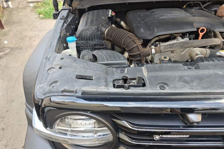 Used Tank 300 2021 Off-Road Edition 2.0T Challenger Engine Bay Right