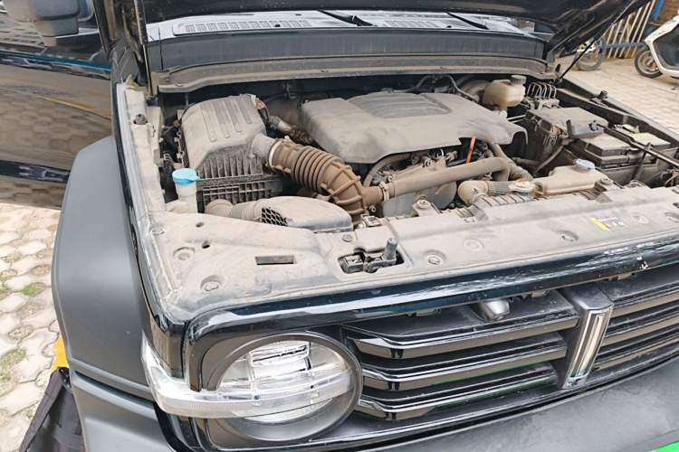 Used Tank 300 2021 Off-Road Edition 2.0T Challenger Engine Bay Right