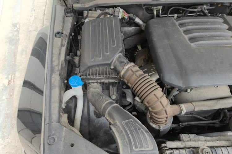 Used Tank 300 2021 City Edition 2.0T—Truly Stylish Engine Bay Right