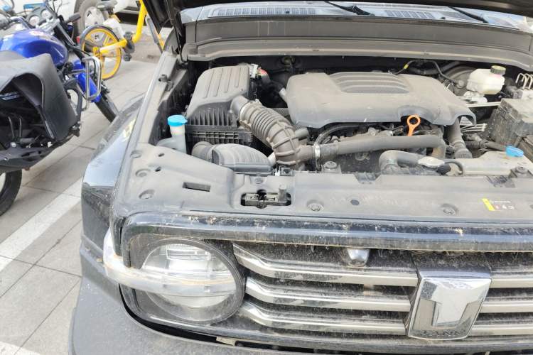 Used Tank 300 2021 City Edition 2.0T—Truly Stylish Engine Bay Right
