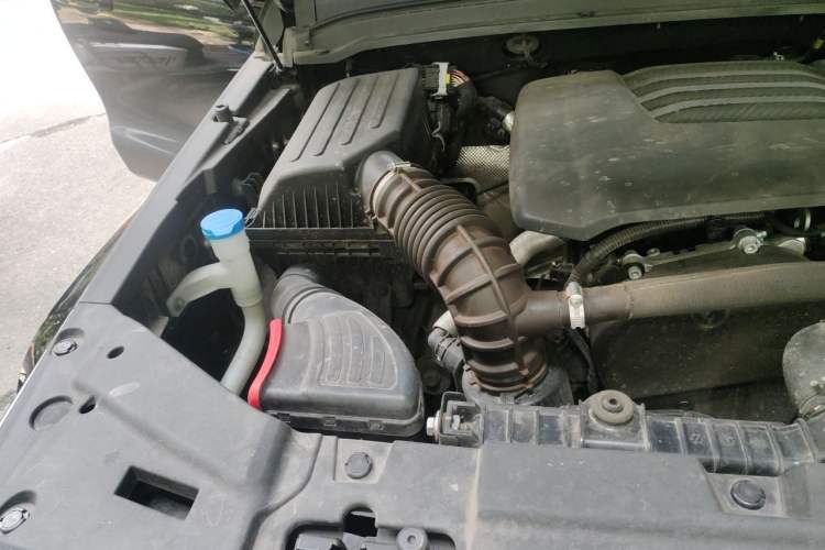 Used Tank 300 2021 City Edition 2.0T—Truly Stylish Engine Bay Right