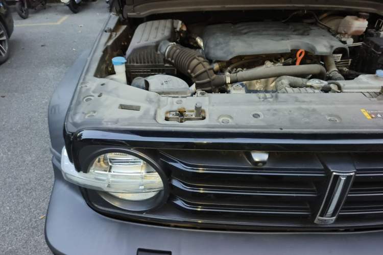 Used Tank 300 2021 Off-Road Edition 2.0T Challenger Engine Bay Right