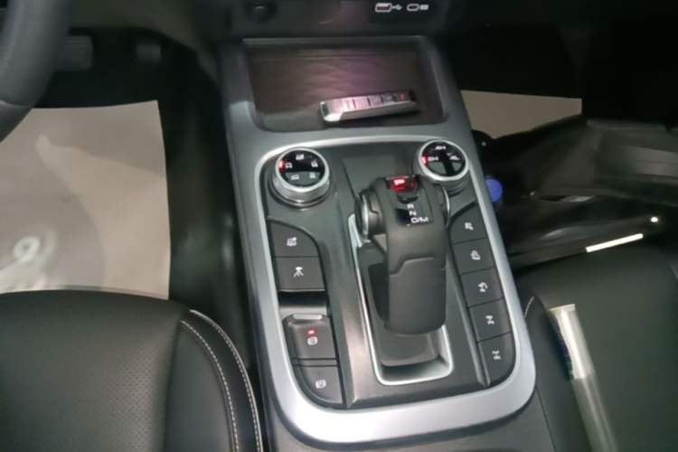 Used Tank 300 2021 Off-Road Edition 2.0T Conqueror Gear Lever