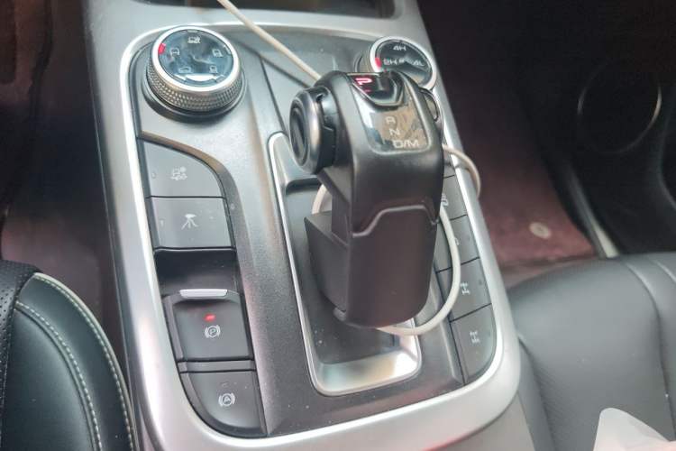 Used Tank 300 2021 Off-Road Edition 2.0T Conqueror Gear Lever