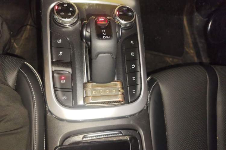 Used Tank 300 2021 Off-Road Edition 2.0T Conqueror Gear Lever