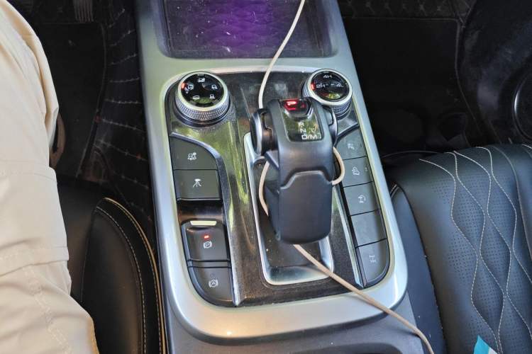Used Tank 300 2021 Off-Road Edition 2.0T Challenger Gear Lever