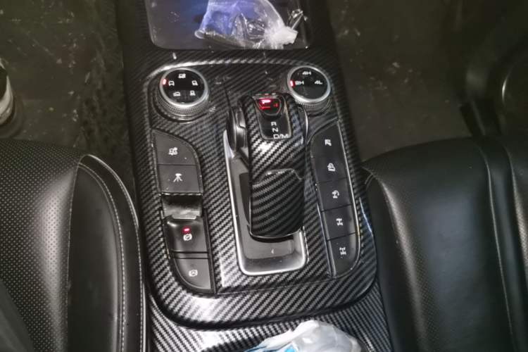 Used Tank 300 2021 Off-Road Edition 2.0T Conqueror Gear Lever
