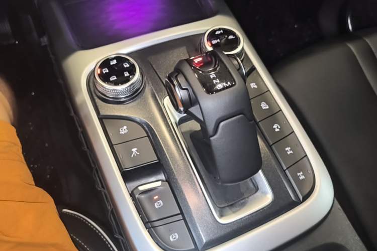 Used Tank 300 2021 Off-Road Edition 2.0T Conqueror Gear Lever