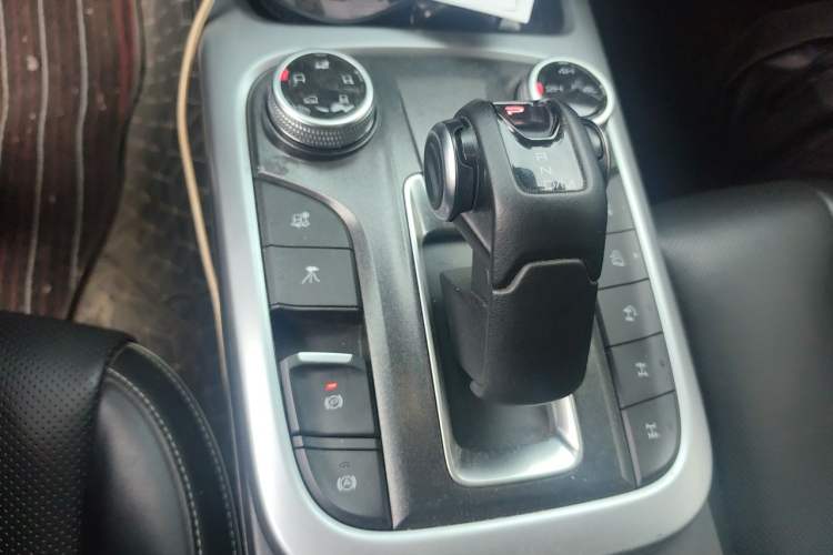 Used Tank 300 2021 Off-Road Edition 2.0T Conqueror Gear Lever