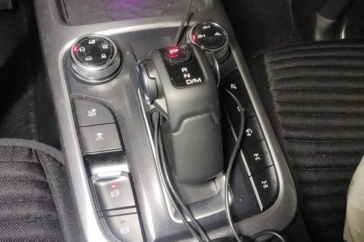 Used Tank 300 2021 Off-Road Edition 2.0T Conqueror Gear Lever