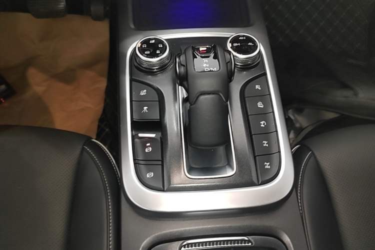 Used Tank 300 2021 Off-Road Edition 2.0T Conqueror Gear Lever