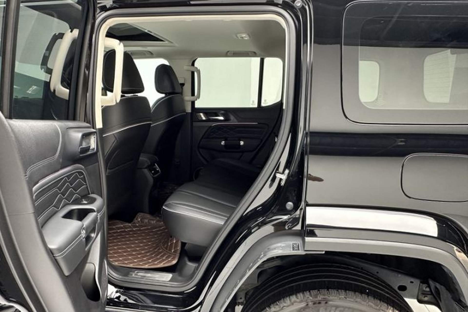 Used Tank 300 2021 City Edition 2.0T—Truly Stylish Interior 1
