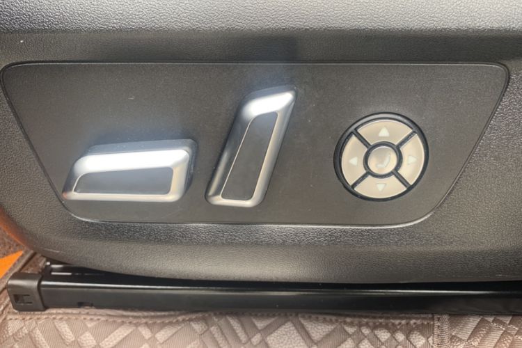 Used Tank 300 2021 City Edition 2.0T—Truly Stylish Interior 1