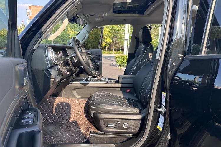 Used Tank 300 2021 Off-Road Edition 2.0T Challenger Interior 2