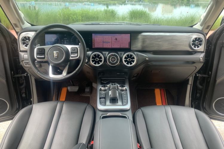 Used Tank 300 2021 City Edition 2.0T—Truly Stylish Interior 3