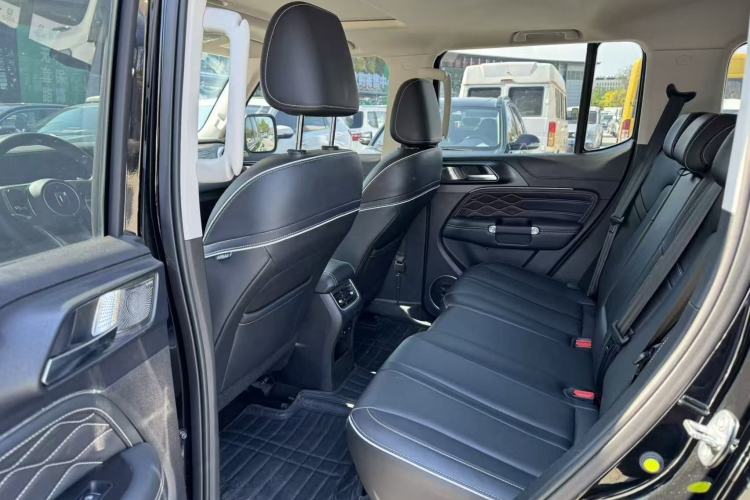 Used Tank 300 2021 City Edition 2.0T—Truly Stylish Interior 3
