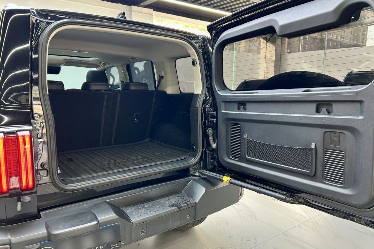 Used Tank 300 2021 City Edition 2.0T—Truly Stylish Interior 3