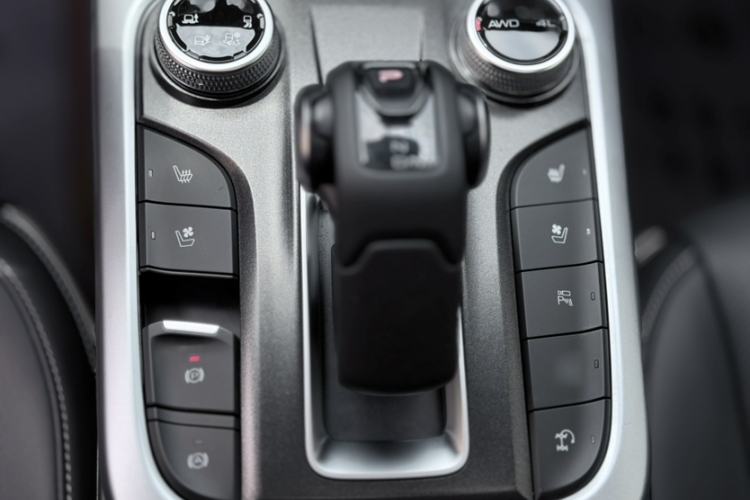 Used Tank 300 2021 City Edition 2.0T—Truly Stylish Interior 4