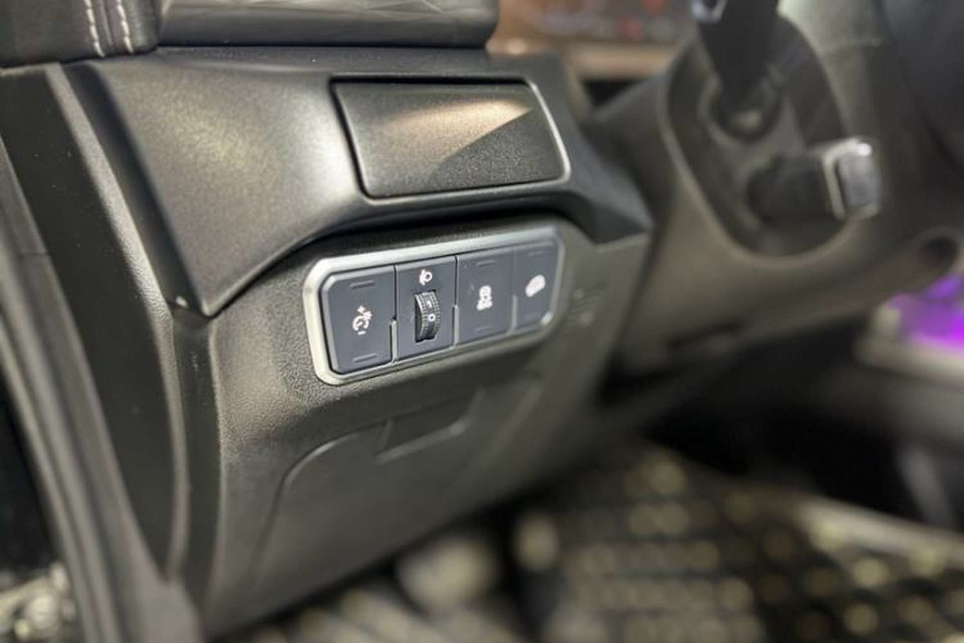 Used Tank 300 2021 Off-Road Edition 2.0T Challenger Interior 6