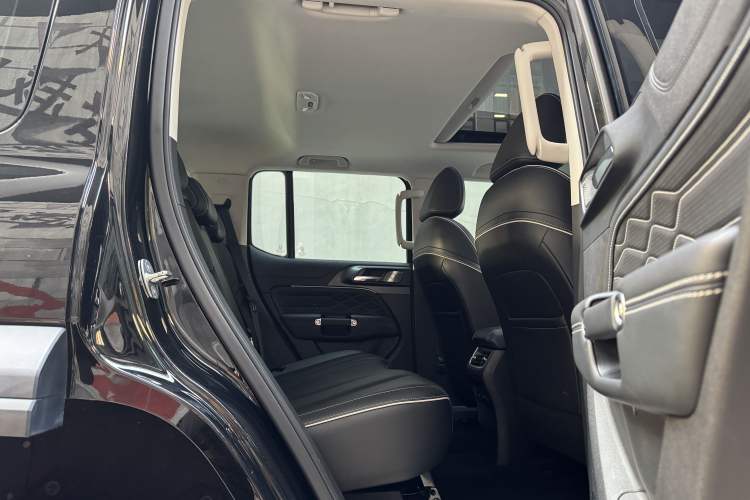 Used Tank 300 2021 Off-Road Edition 2.0T Conqueror Interior 6