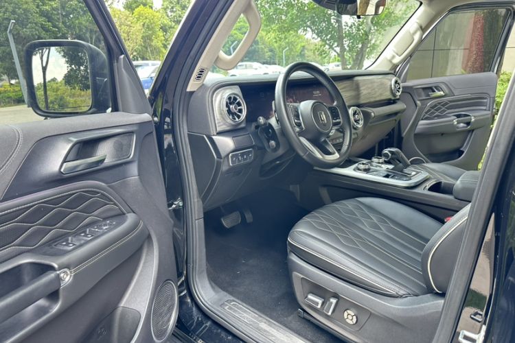 Used Tank 300 2021 Off-Road Edition 2.0T Challenger Interior 6