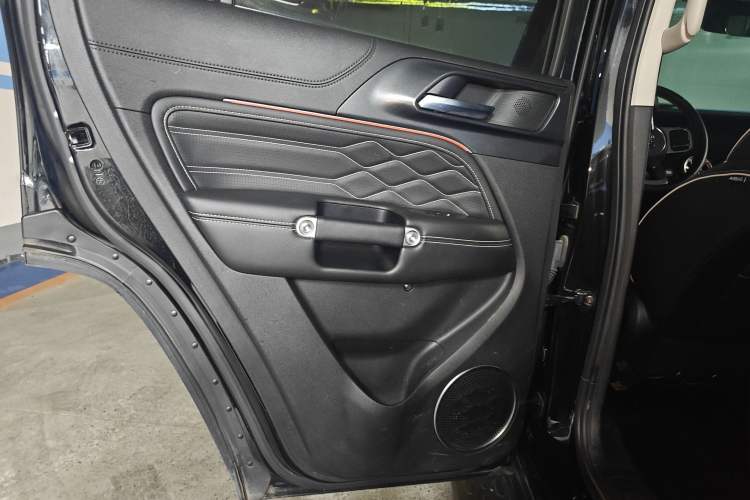 Used Tank 300 2021 Off-Road Edition 2.0T Challenger Interior 8