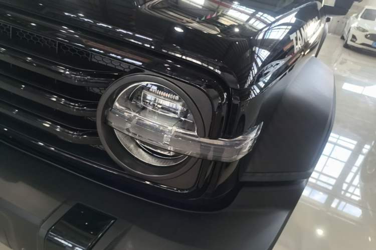 Used Tank 300 2021 Off-Road Edition 2.0T Challenger Left Front Headlight