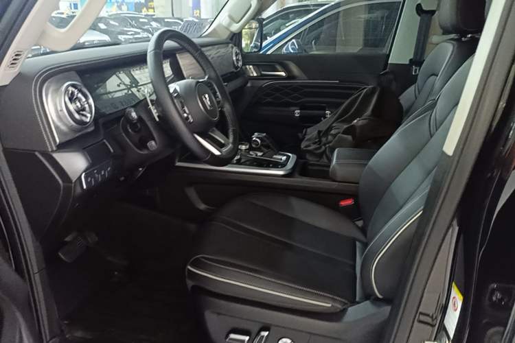 Used Tank 300 2021 Off-Road Edition 2.0T Conqueror Left Front Seat