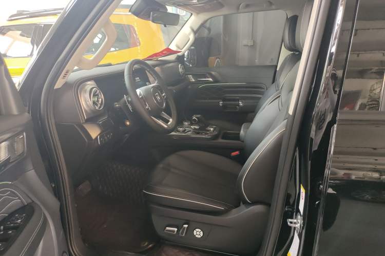 Used Tank 300 2021 Off-Road Edition 2.0T Conqueror Left Front Seat