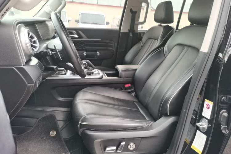 Used Tank 300 2021 City Edition 2.0T—Truly Stylish Left Front Seat