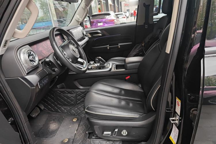 Used Tank 300 2021 Off-Road Edition 2.0T Conqueror Left Front Seat