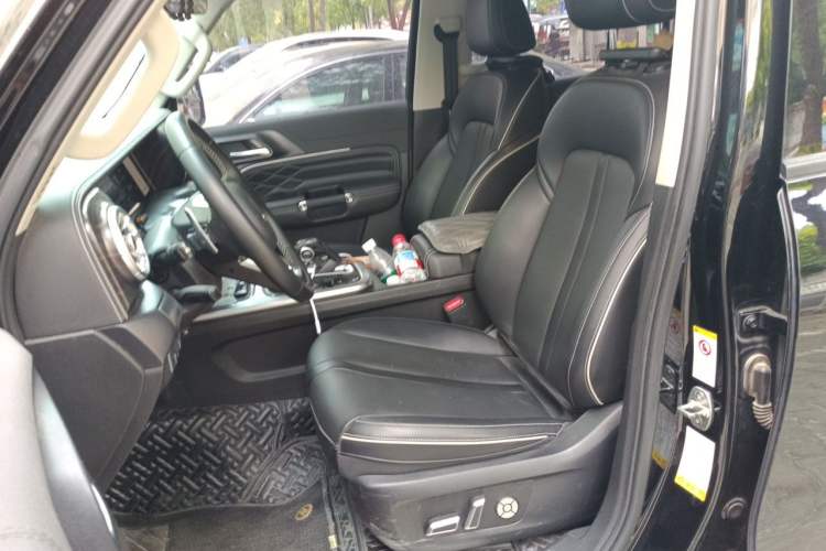 Used Tank 300 2021 Off-Road Edition 2.0T Conqueror Left Front Seat