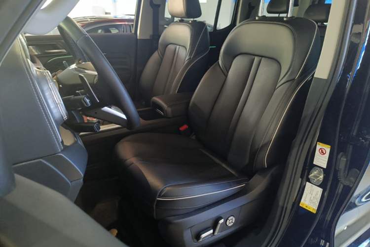 Used Tank 300 2021 City Edition 2.0T—Truly Stylish Left Front Seat